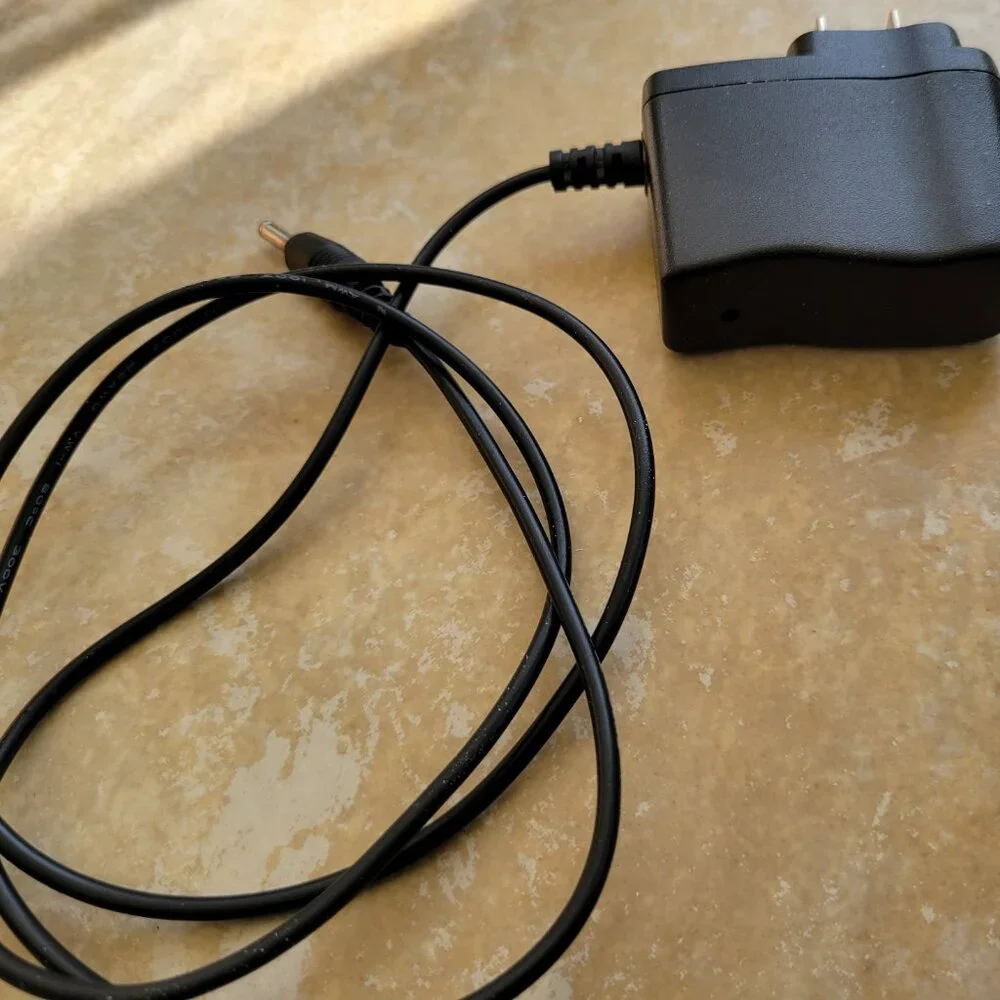 Universal New AC Adapter for Switching Power Supply Charger Cord, Model: YD-001